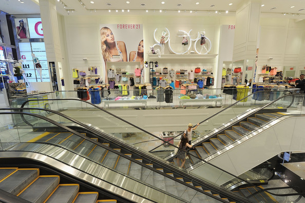 Forever+21+New+Times+Square+Opening+Celebration+ZyluUIMNihwl