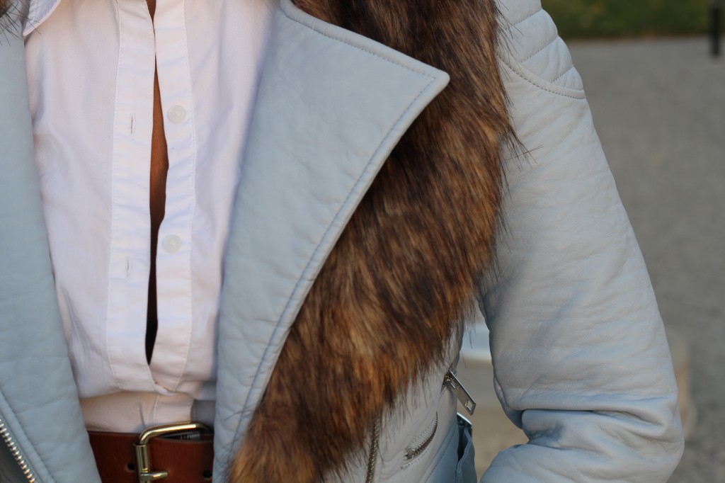 mia_ray_faux_fur_collar2